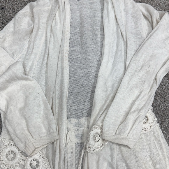 Knitted and Knotted Cardigan - Picture 2 of 9